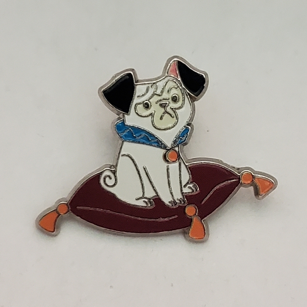 Disney Pin Trading Pocahontas Percy Dog Cats & Dogs Mystery Collection Pin